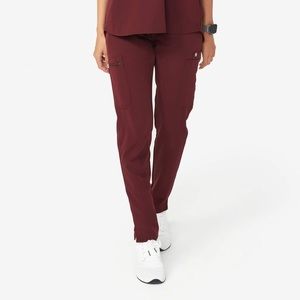 FIGS Women’s Yola Petite Pant in wine